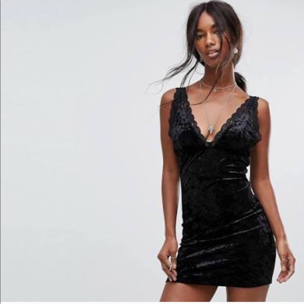 NWT FREE PEOPLE VIPER VELVET & LACE BODYCON MINI DRESS 90’s Romantic Gothic Glam